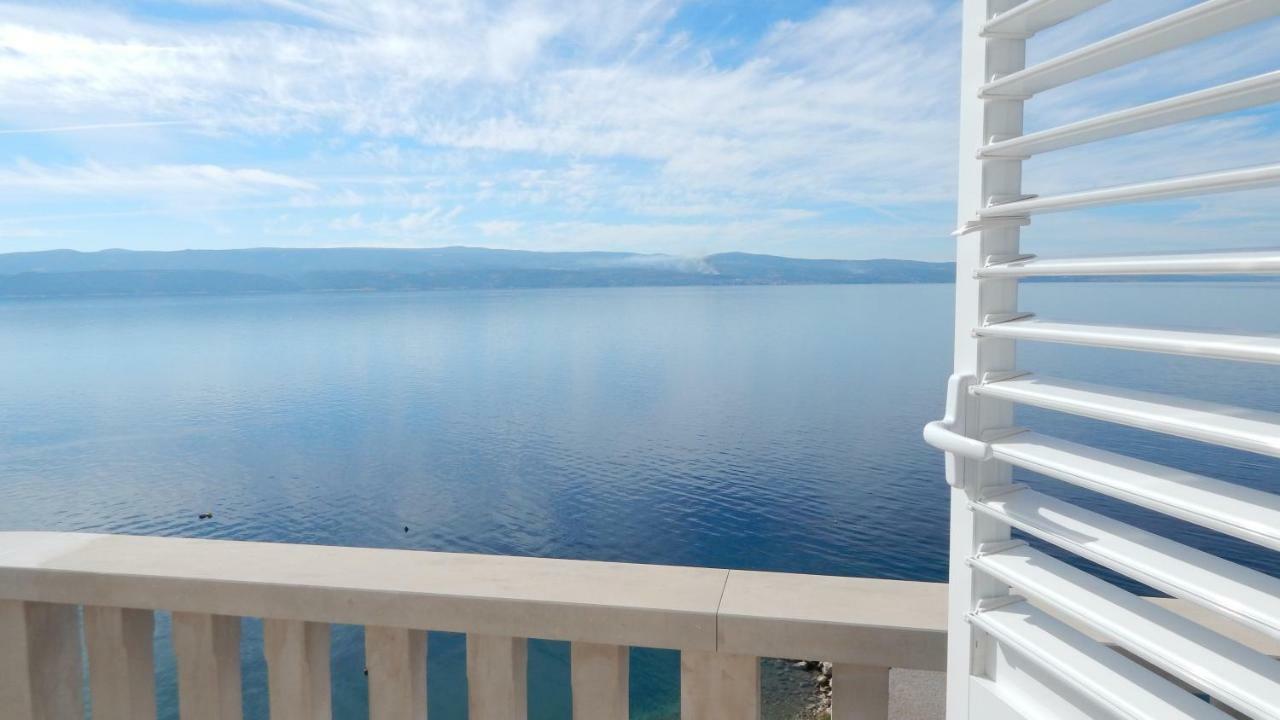 Seafront Apartments Nemira Omis Exterior photo